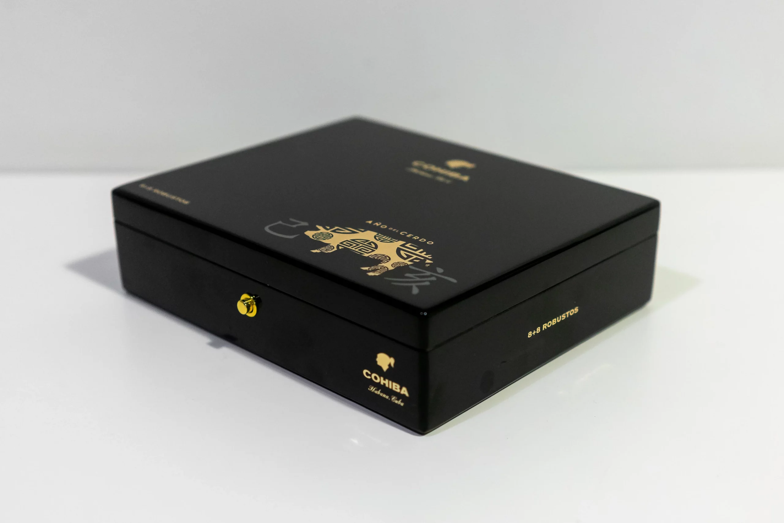 Cohiba_8_8_Robusto_Ano_del_Cerdo-11