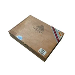 Edmundo Dantes El Conde 109 Cigar Box closed lacasadecubano